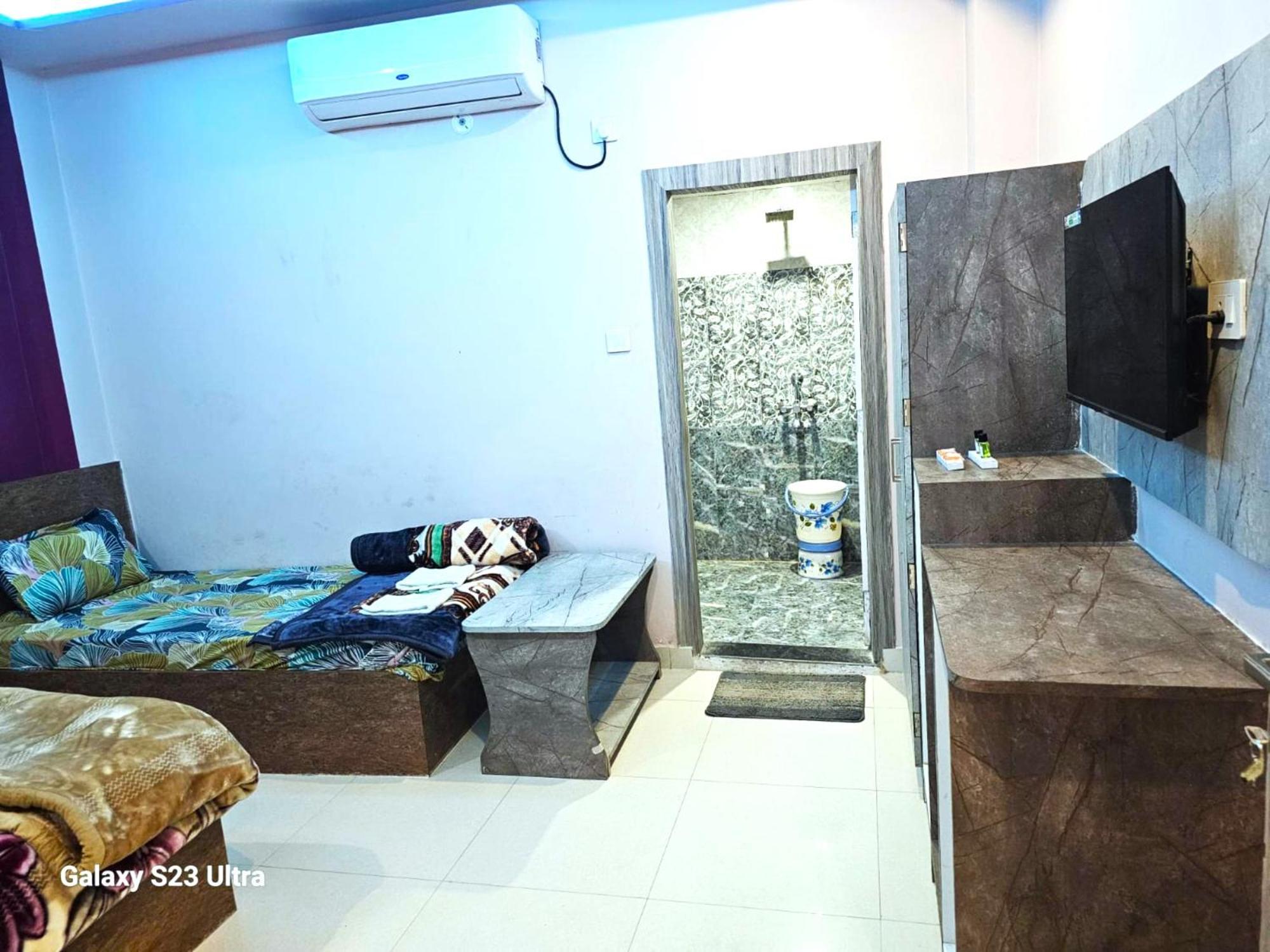 Hotel Kashi Raj Ghat Varanasi