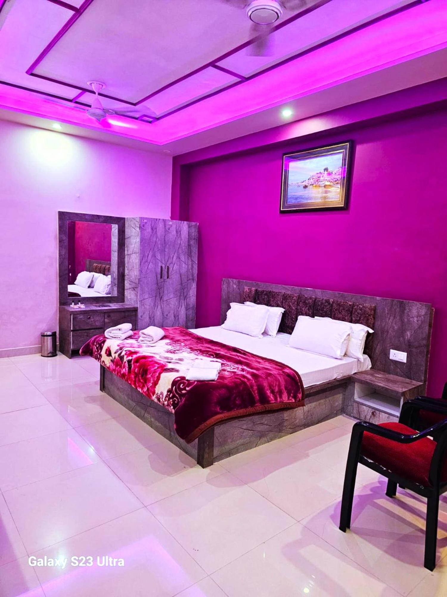Kashi Raj Ghat Hotel Varanasi