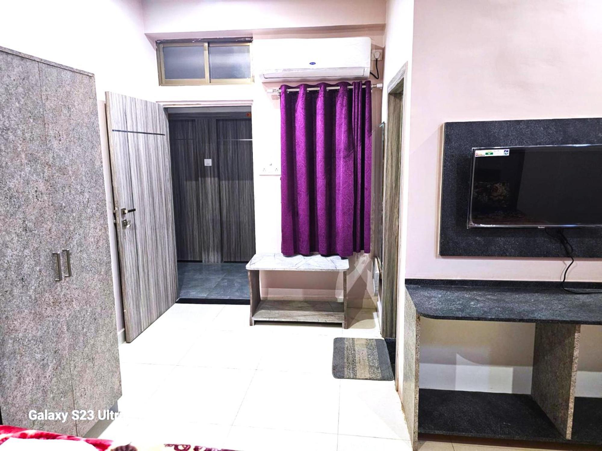 Kashi Raj Ghat Hotel 3*